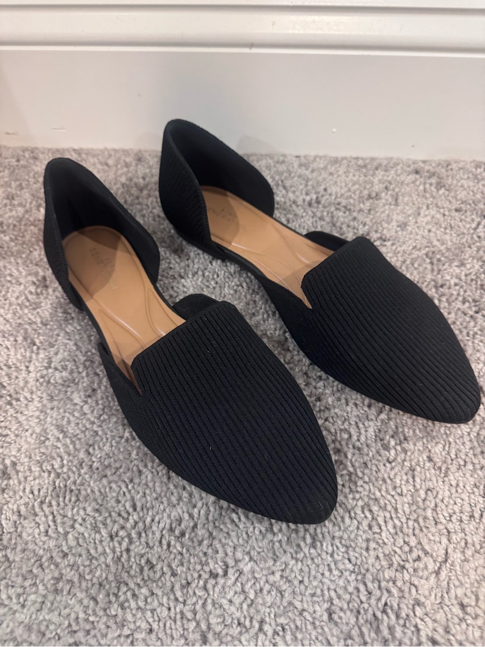 BCBGeneration Black Pointed Ribbed Flats